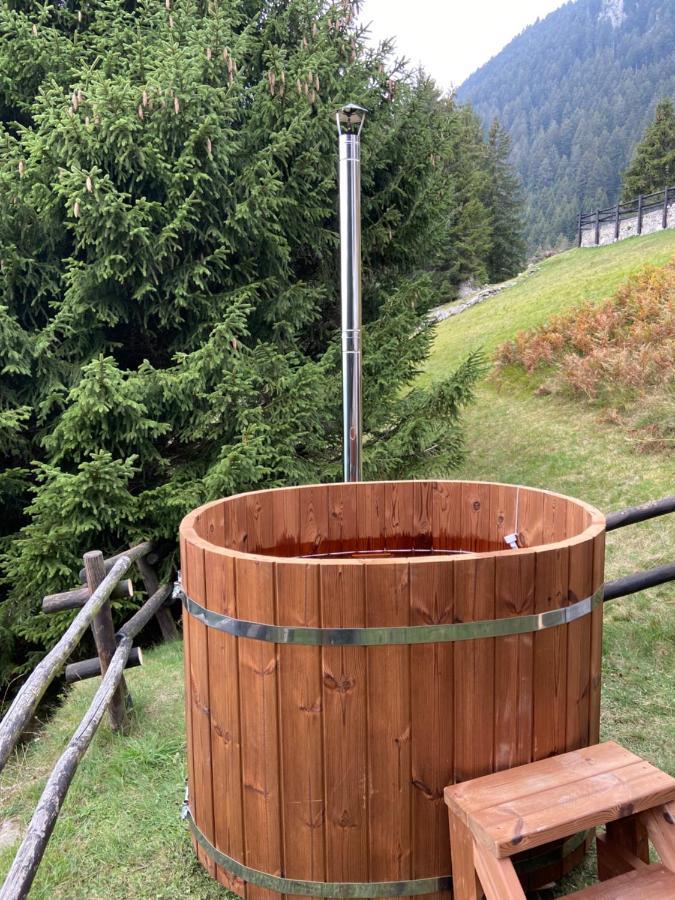 Do-Minus Boutique Home & Private Spa Ca Pedrot Mountain Cottage 몬테카라소 외부 사진